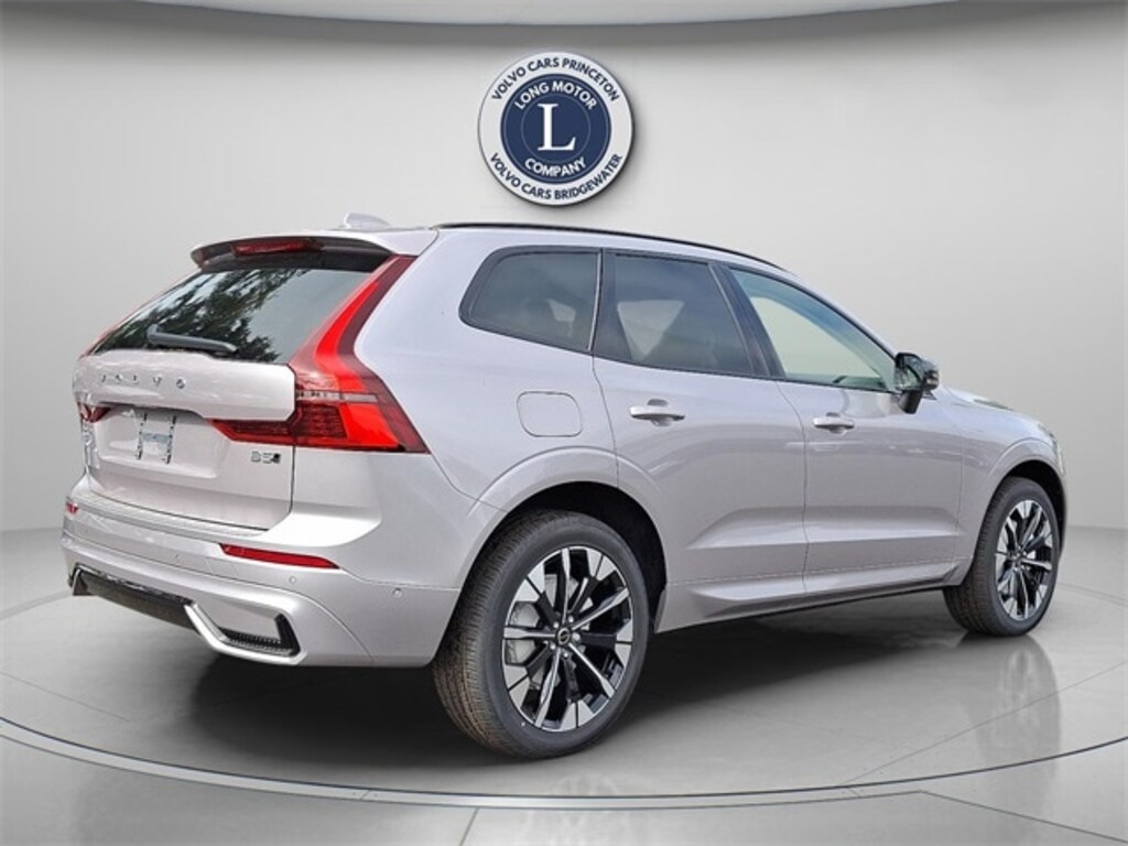 New 2026 Volvo XC60 B5 Plus SUV