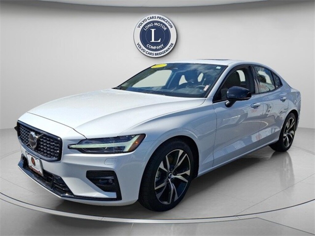 Certified 2025 Volvo S60 B5 Core Sedan