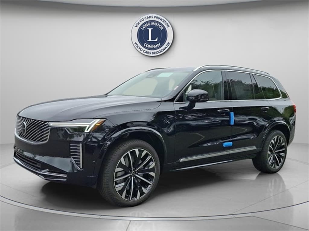 New 2026 Volvo XC90 B5 Plus SUV