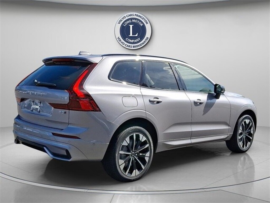 New 2026 Volvo XC60 B5 Plus SUV