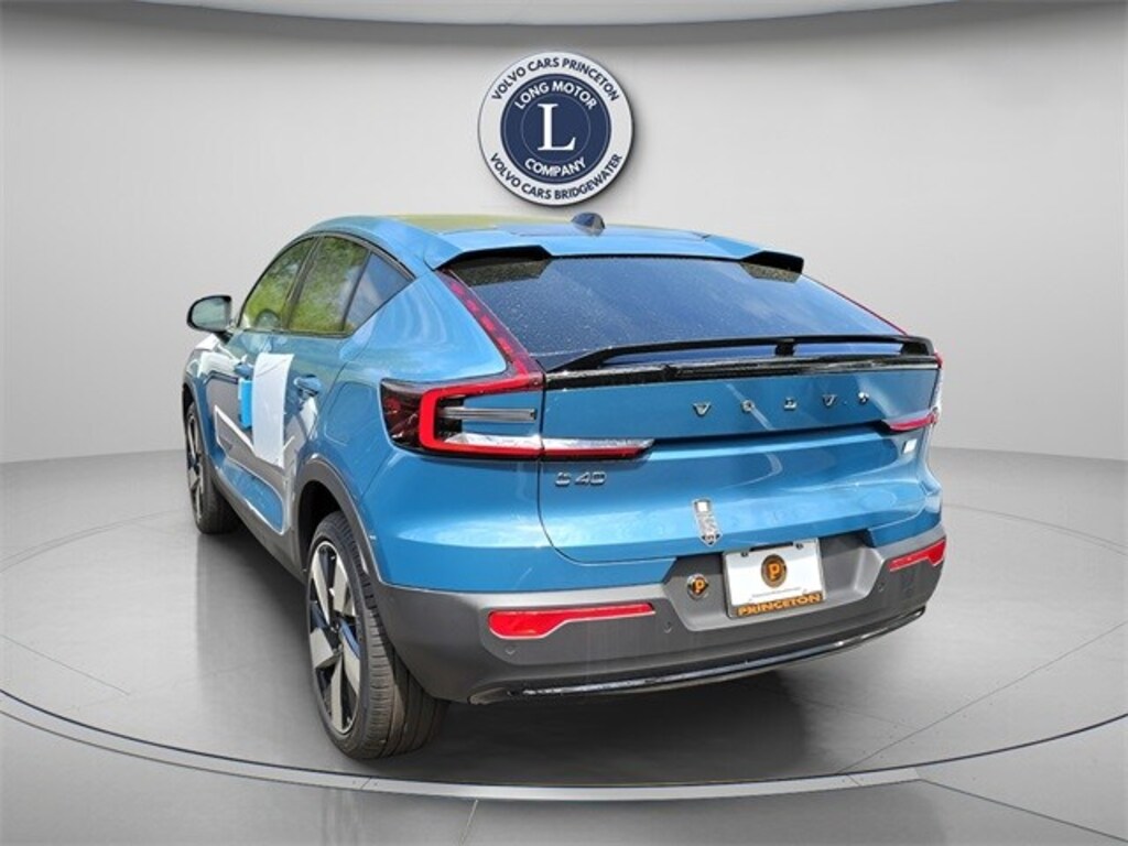 New 2024 Volvo C40 Recharge Pure Electric Twin Plus SUV