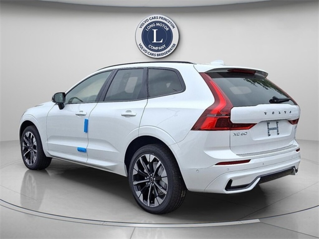New 2026 Volvo XC60 B5 Plus SUV