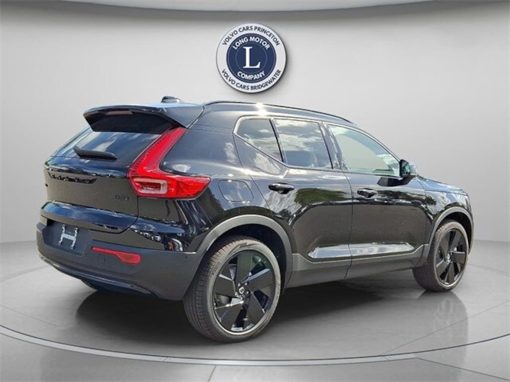 New 2026 Volvo XC40 B5 Ultra Black Edition SUV