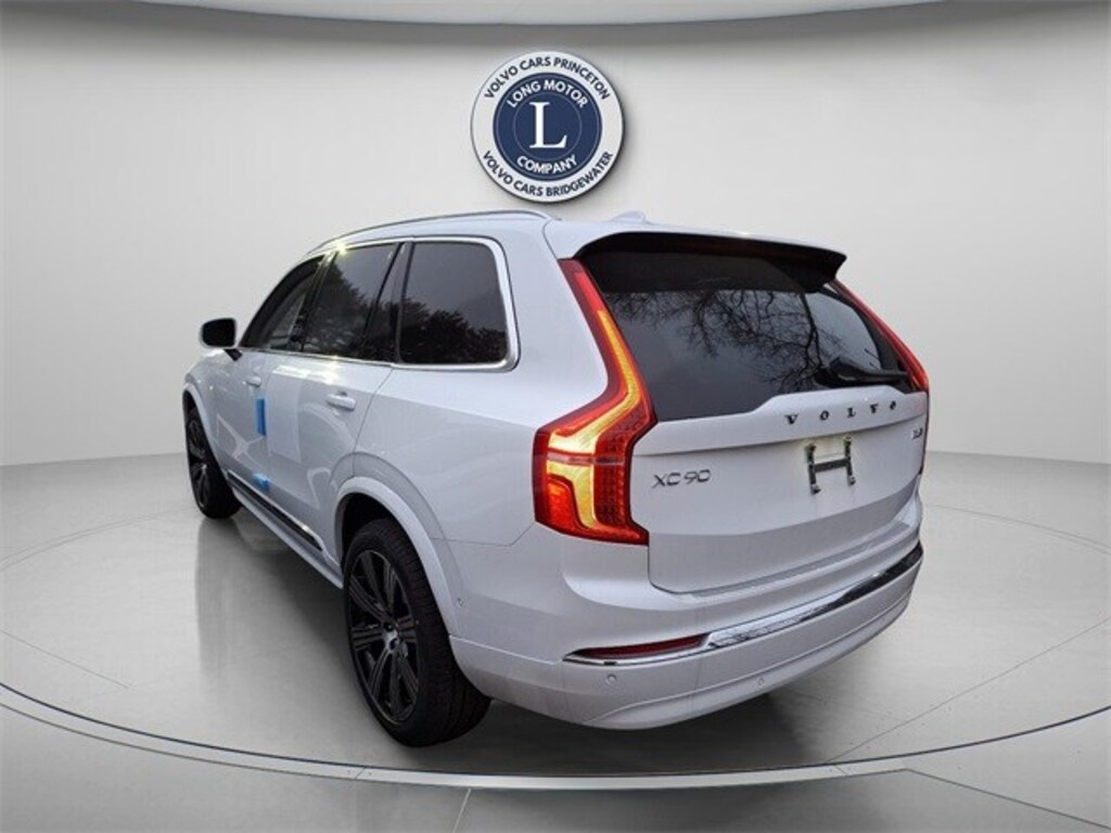 New 2025 Volvo XC90 B6 Ultra SUV