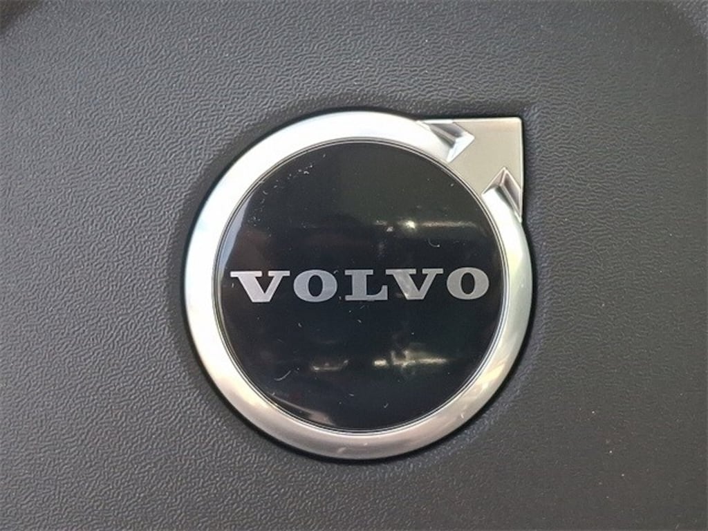 New 2026 Volvo XC90 B6 Plus 7-Seater SUV