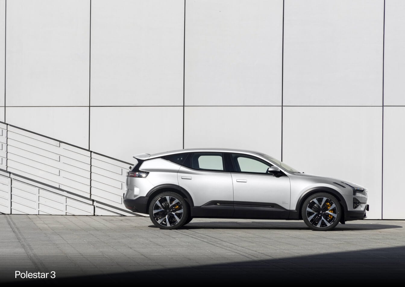 Polestar 3 vs. Polestar 4 Trims