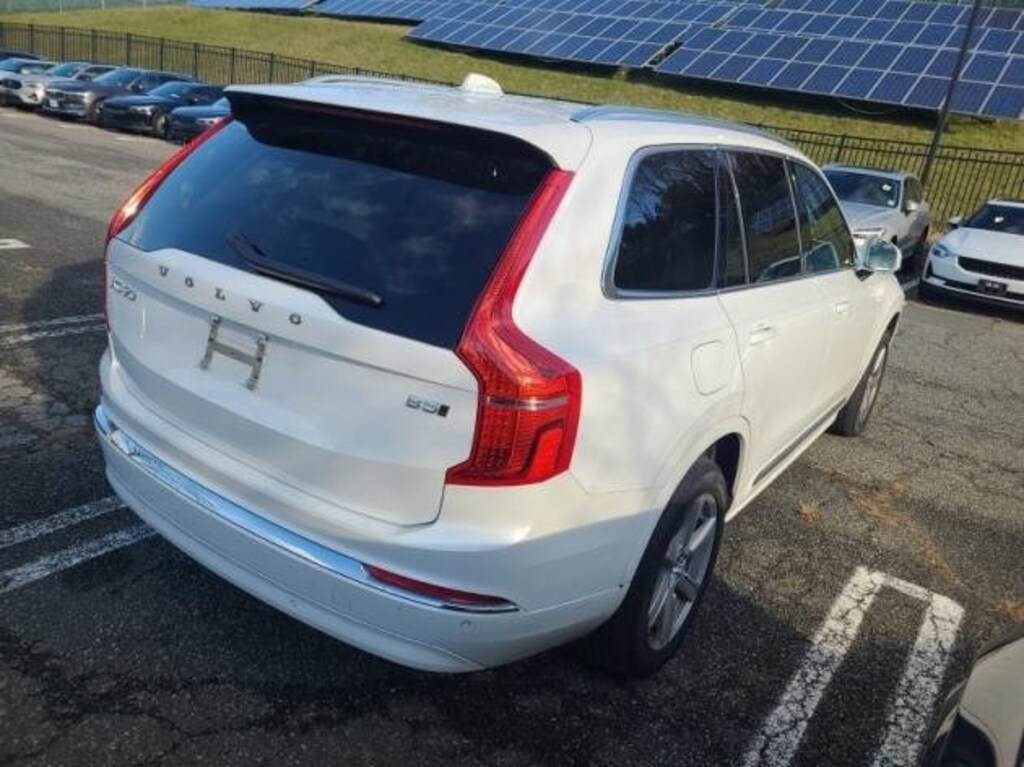 Certified 2024 Volvo XC90 B5 Core SUV