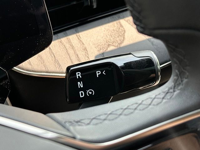 2025 Polestar 3 Performance - Photo 16