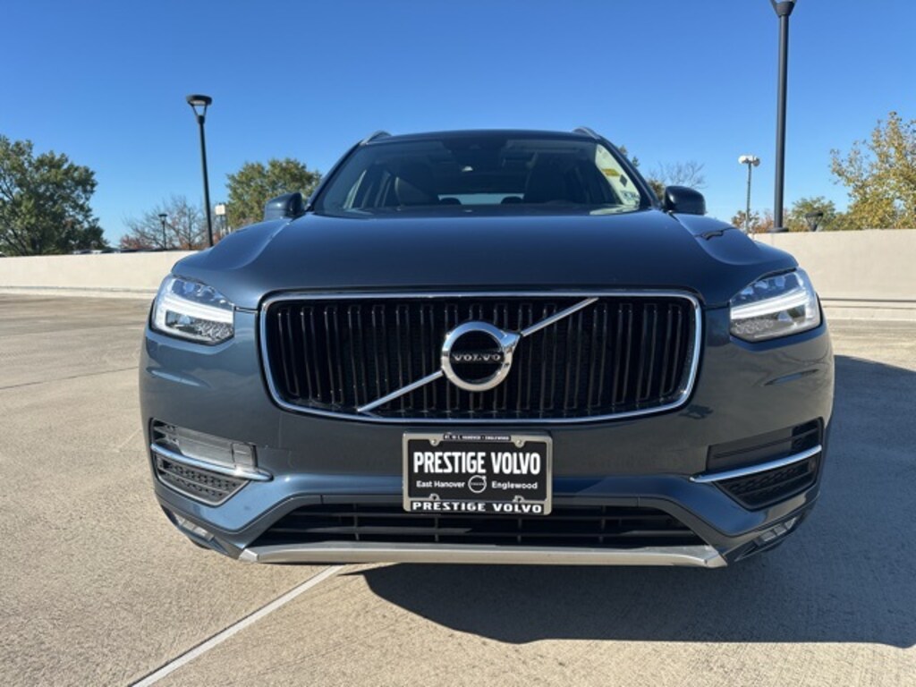 Used 2019 Volvo XC90 T5 Momentum SUV