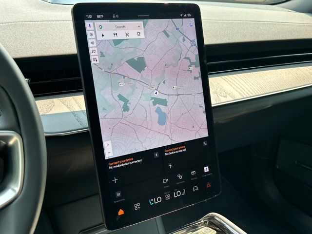 2025 Polestar 3 Performance - Photo 17