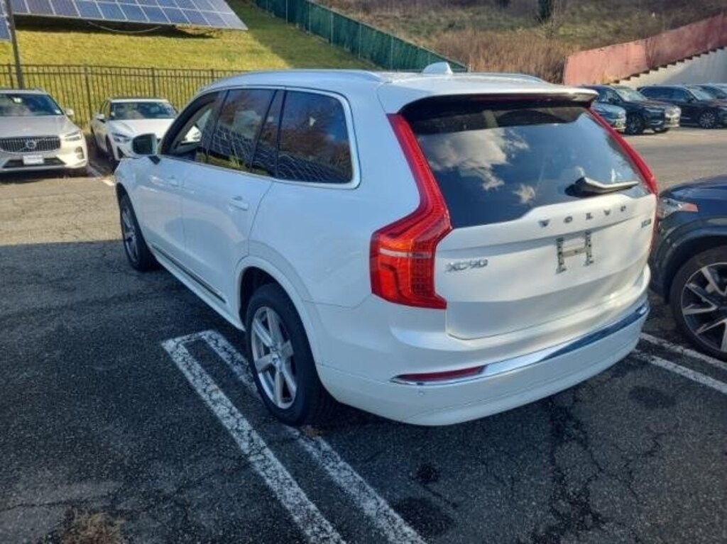 Certified 2024 Volvo XC90 B5 Core SUV