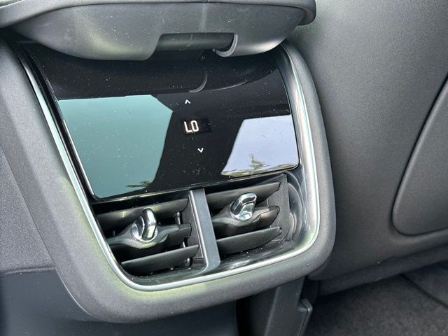 2025 Polestar 3 - Photo 12