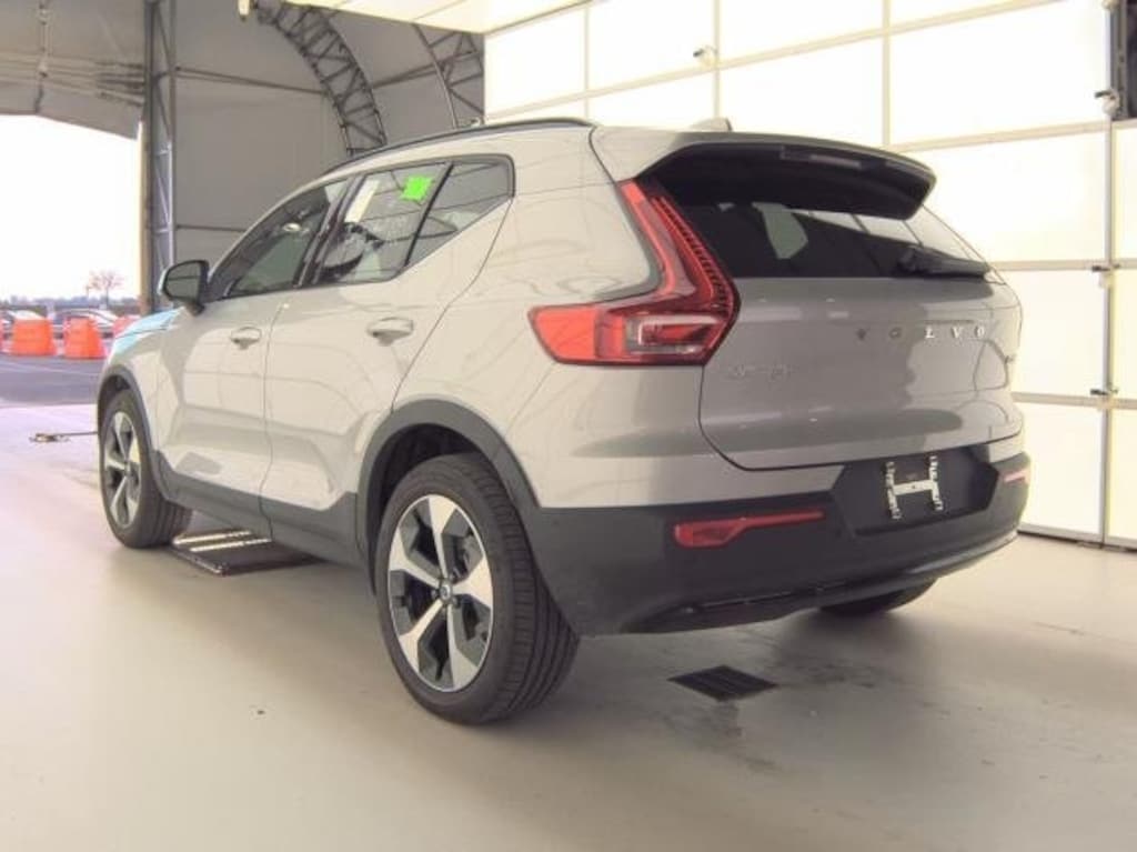 Certified 2025 Volvo XC40 B5 Plus Dark Theme SUV