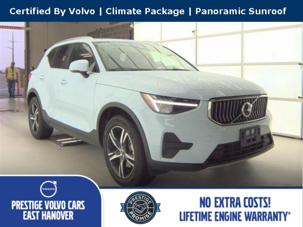 Certified 2025 Volvo XC40 B5 Core SUV