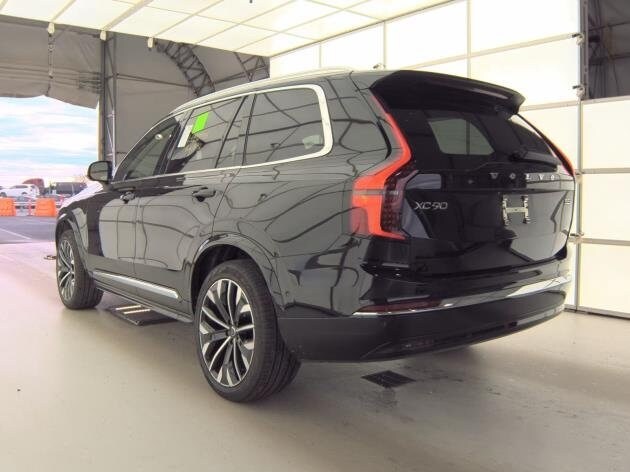 2025 Volvo XC90 B5 Plus photo 2
