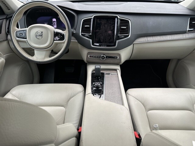 2024 Volvo XC90 Plus photo 3