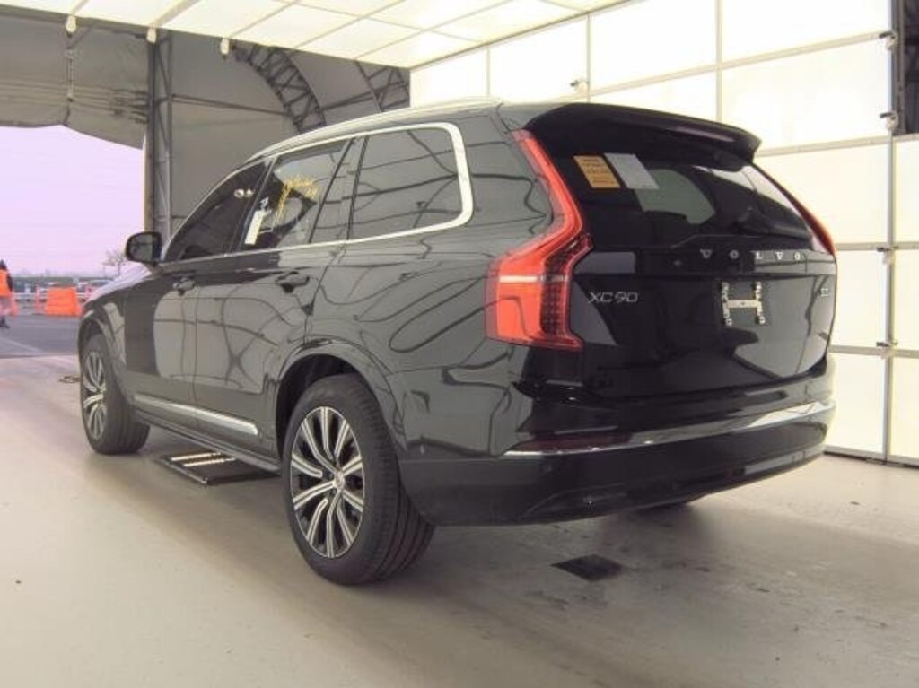 Certified 2025 Volvo XC90 B5 Core SUV