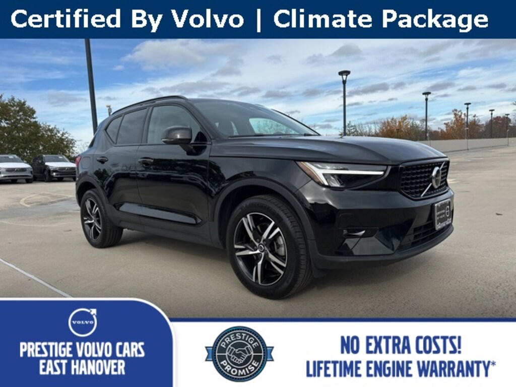 Certified 2023 Volvo XC40 B5 Plus Dark Theme SUV