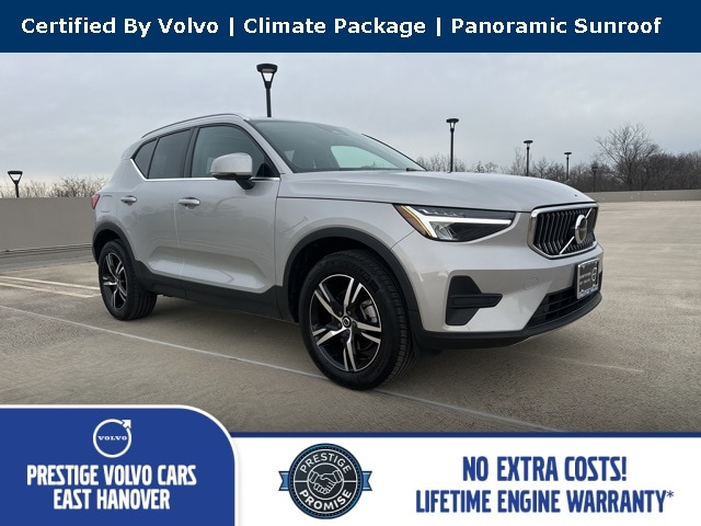 2025 Volvo XC40 Core