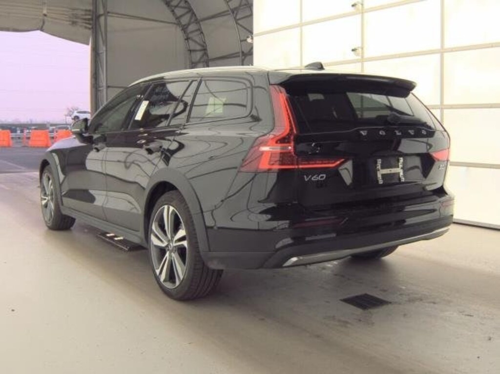 Certified 2025 Volvo V60 Cross Country B5 Plus Wagon