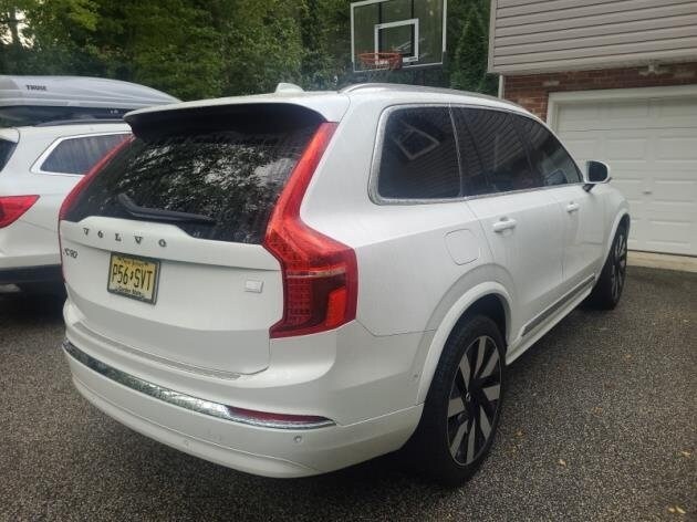 2024 Volvo XC90 T8 Ultimate photo 4