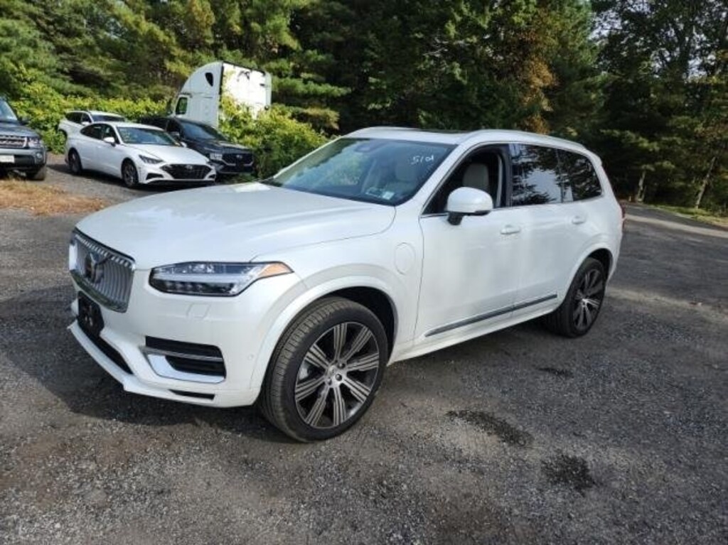 Certified 2024 Volvo XC90 plug-in hybrid T8 Plus Bright Theme 7 Passenger SUV