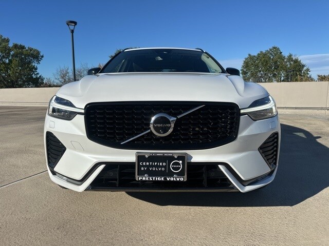 2024 Volvo XC60 B5 Plus photo 2