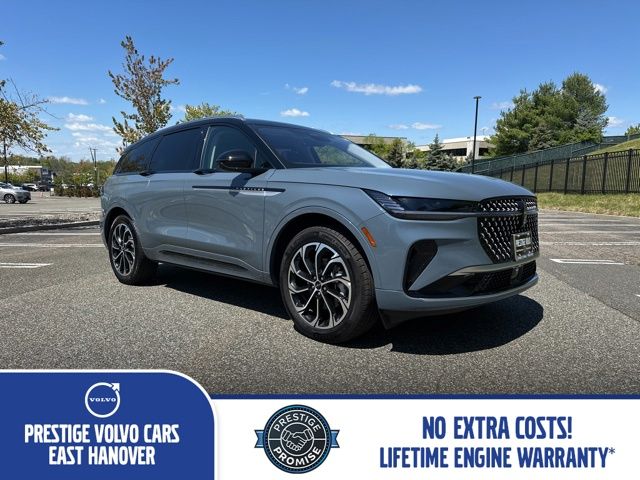 2025 Lincoln Nautilus Reserve AWD's photo