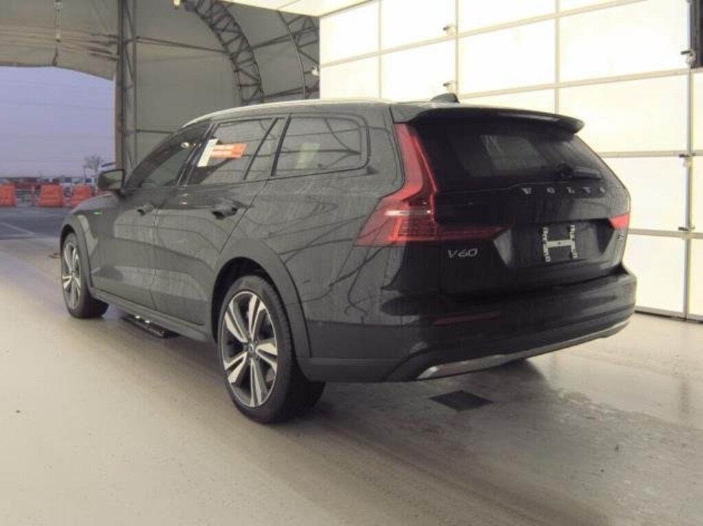 Certified 2025 Volvo V60 Cross Country B5 Plus Wagon
