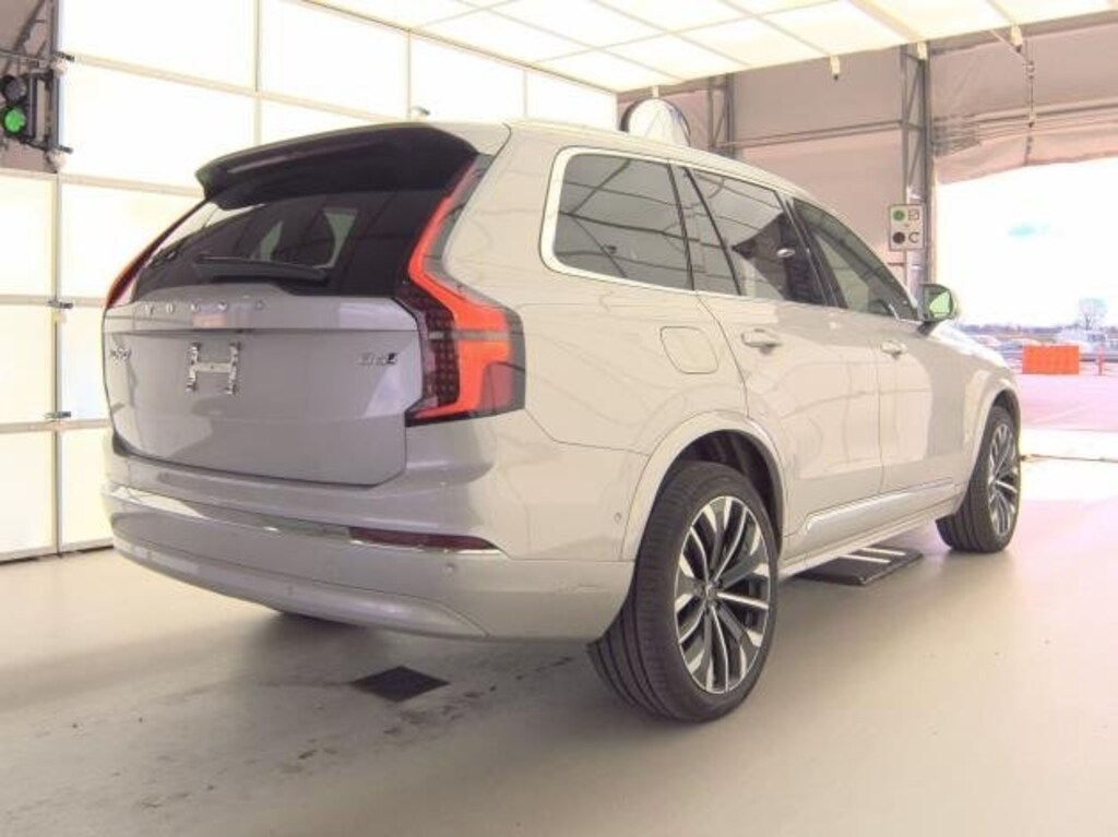 Certified 2025 Volvo XC90 B6 Plus 7-Seater SUV