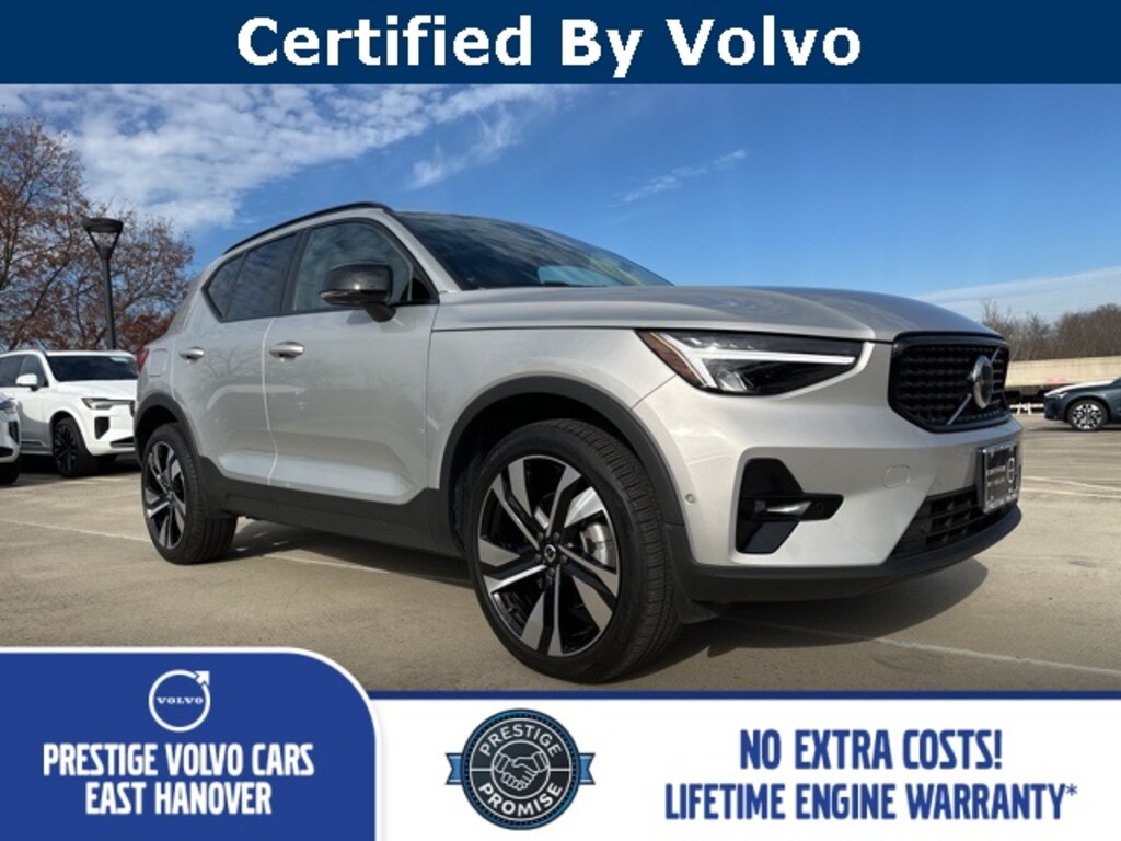 Certified 2025 Volvo XC40 B5 Plus Dark Theme SUV