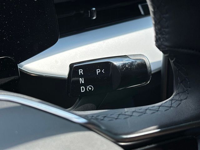 2025 Polestar 3 - Photo 16
