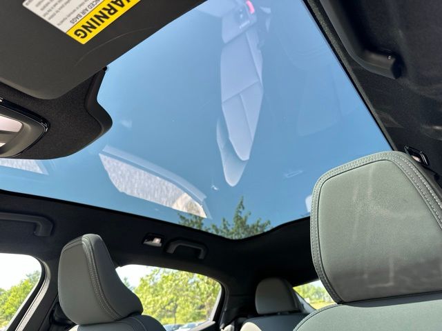 2024 Polestar 2 Plus - Photo 17