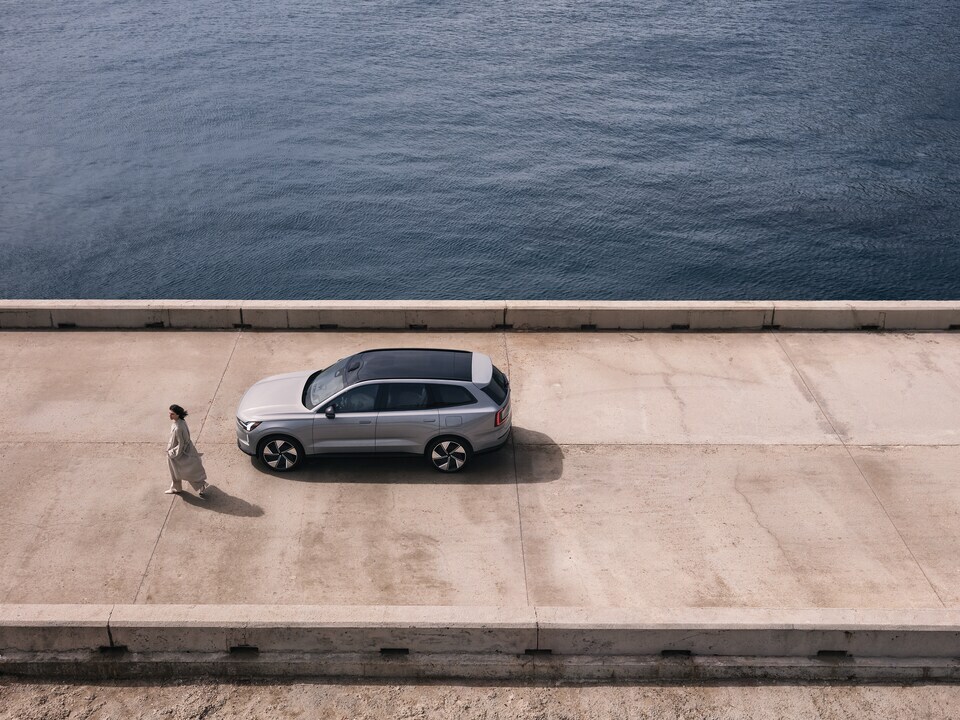 volvo EX90
