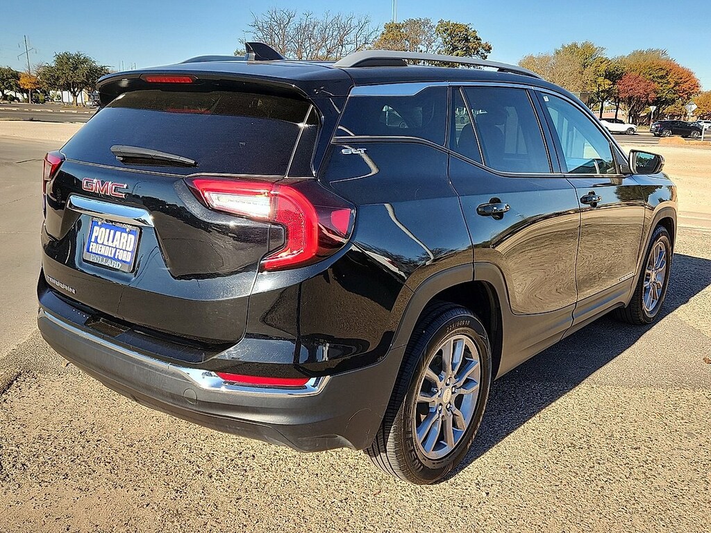 Used 2024 GMC Terrain SLT SUV