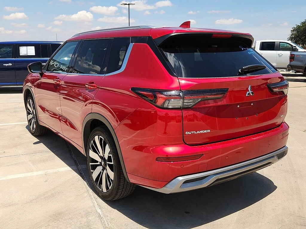 Used 2025 Mitsubishi Outlander SEL SUV