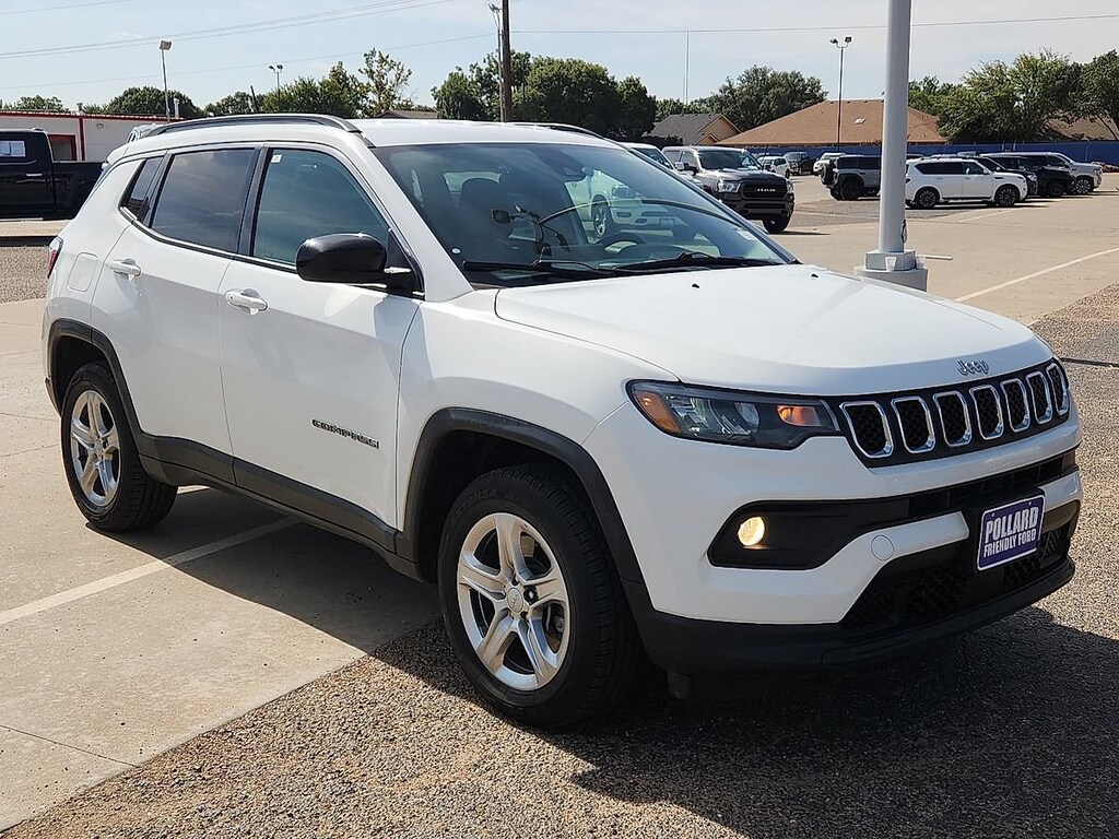 Used 2023 Jeep Compass Latitude SUV