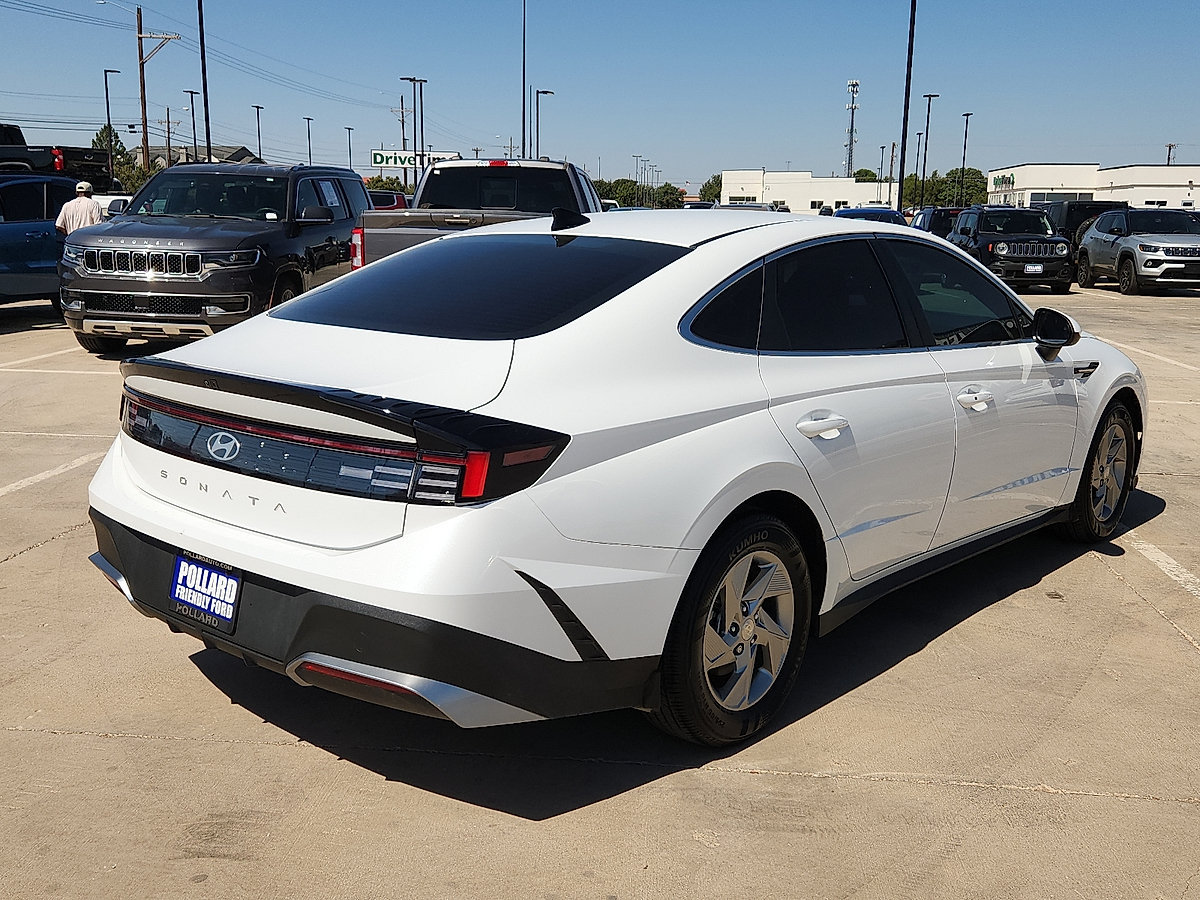 Used 2025 Hyundai Sonata SE Sedan