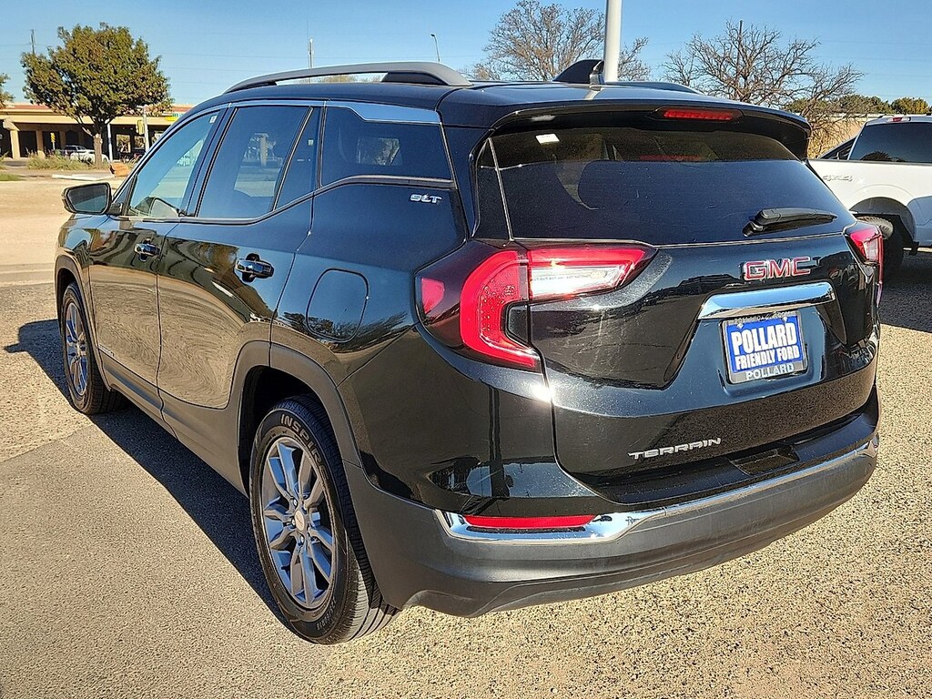 Used 2024 GMC Terrain SLT SUV