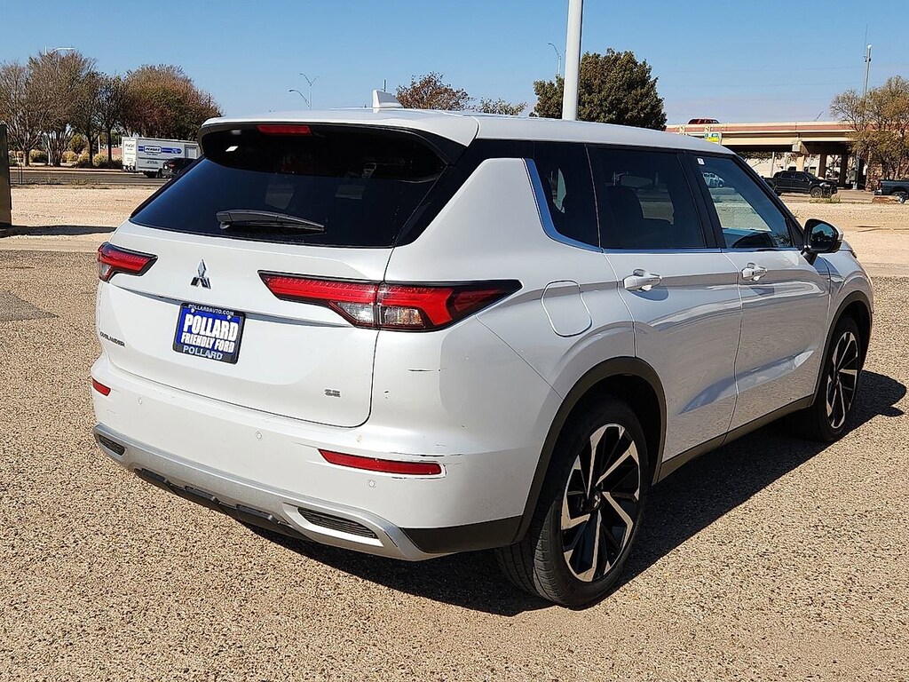 Used 2024 Mitsubishi Outlander SE SUV