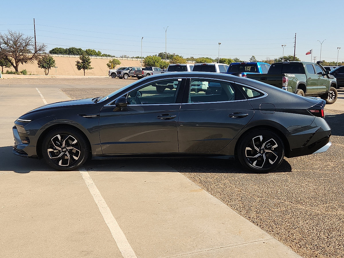 Certified 2025 Hyundai Sonata SEL Sedan