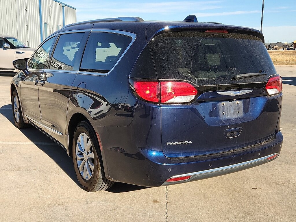 Used 2018 Chrysler Pacifica Touring L Plus Van