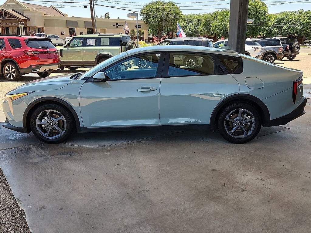 Used 2025 Kia K4 LXS Sedan