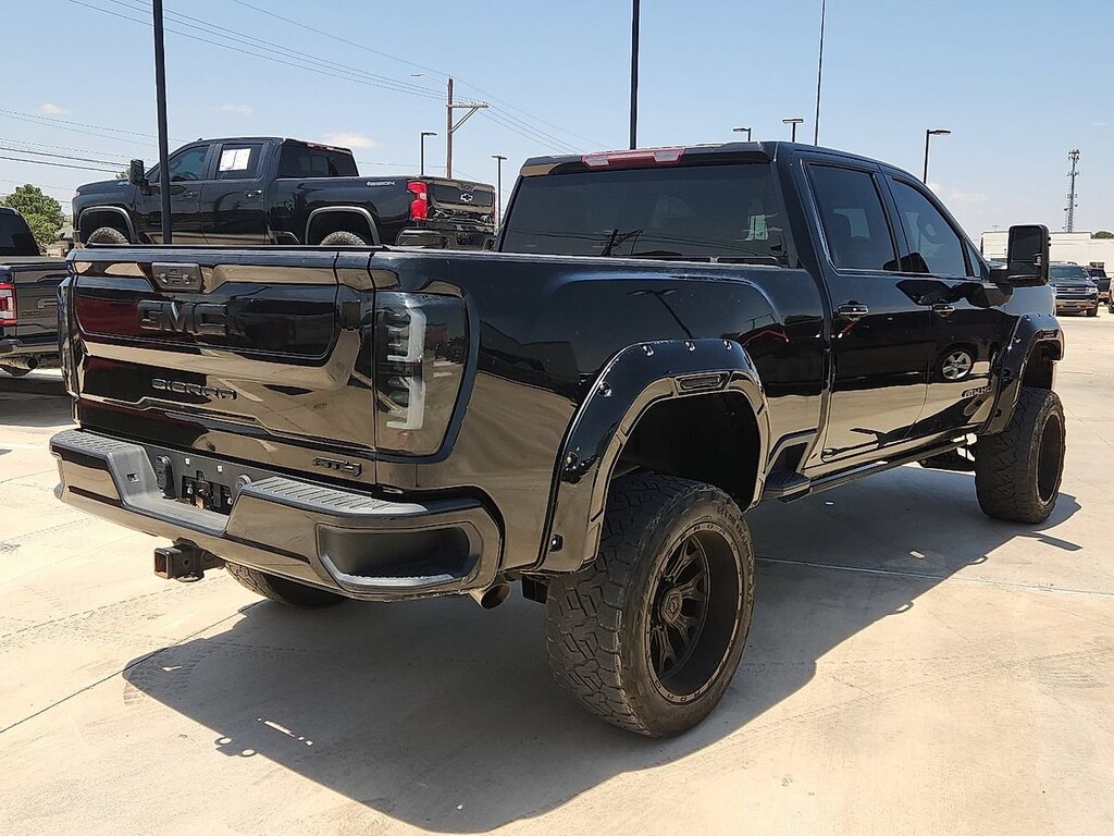 Used 2022 GMC Sierra 2500 HD AT4 Truck Crew Cab