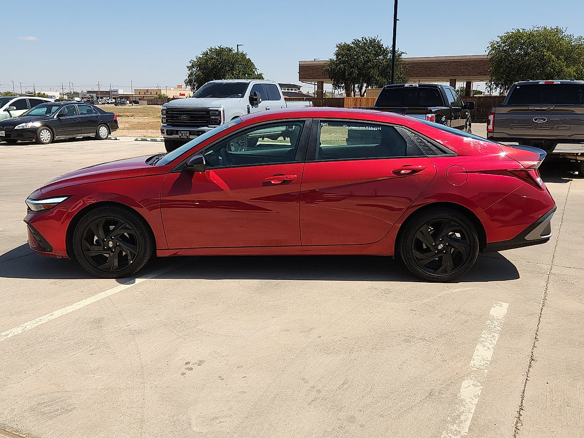 Used 2026 Hyundai Elantra SEL Sport Sedan
