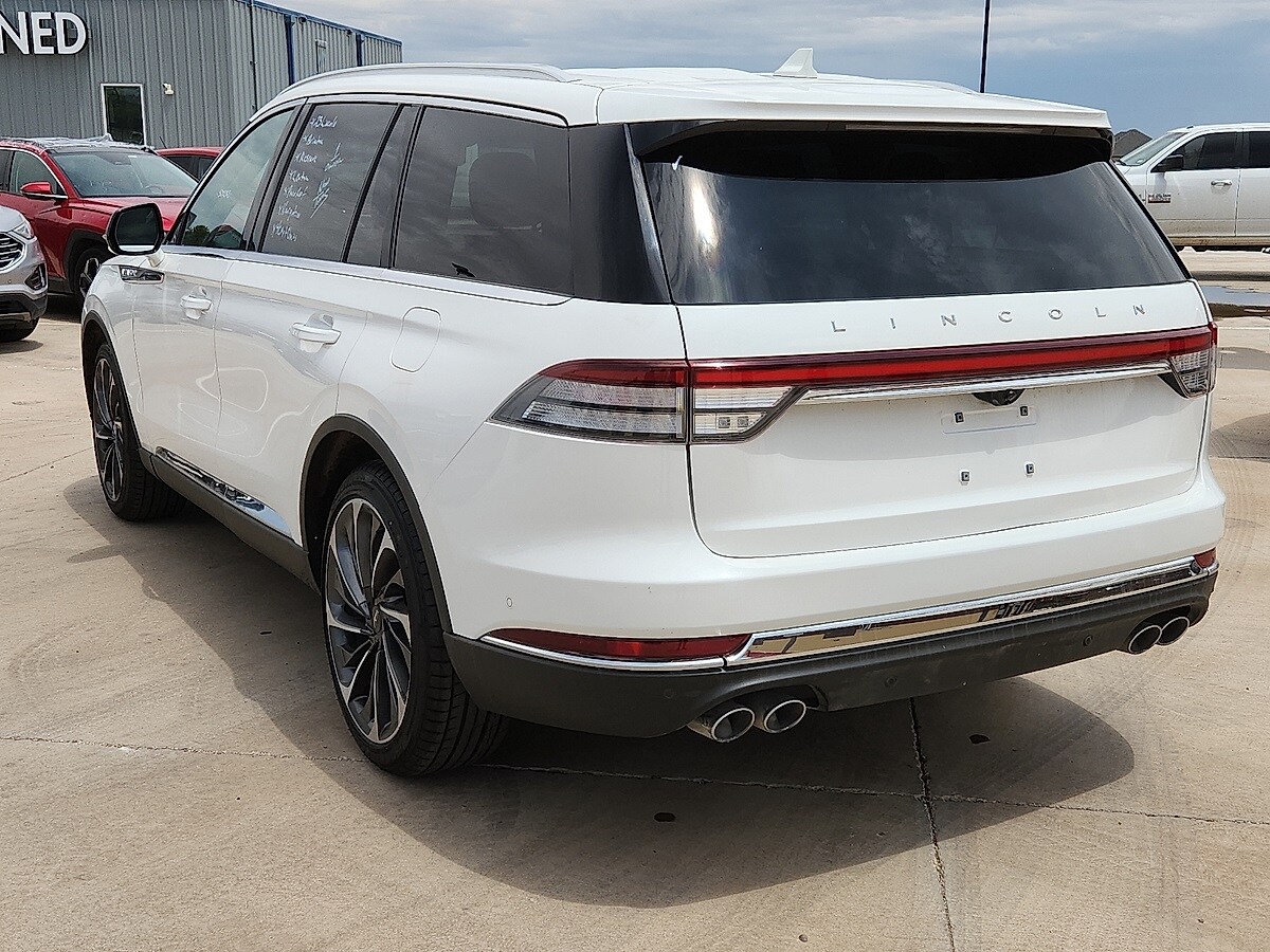 2023 Lincoln Aviator Reserve photo 2