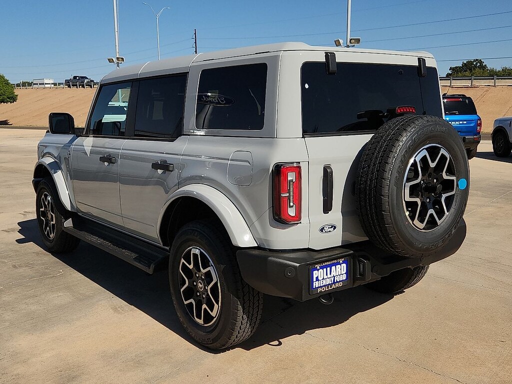 New 2026 Ford Bronco Outer Banks SUV