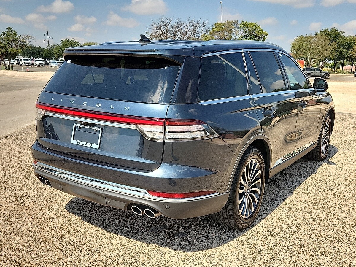 2022 Lincoln Aviator Reserve photo 3