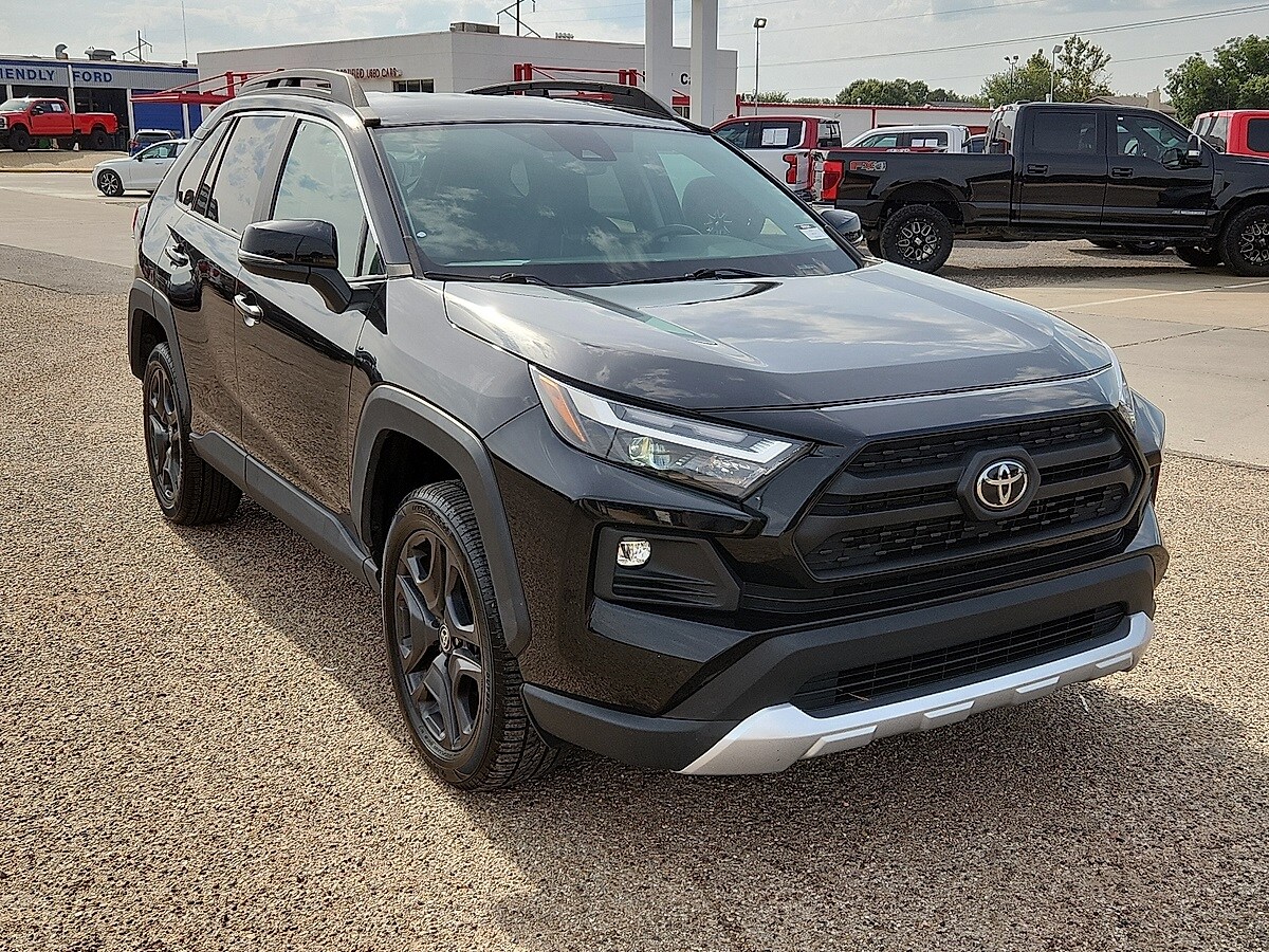 2023 Toyota RAV4 Adventure photo 4