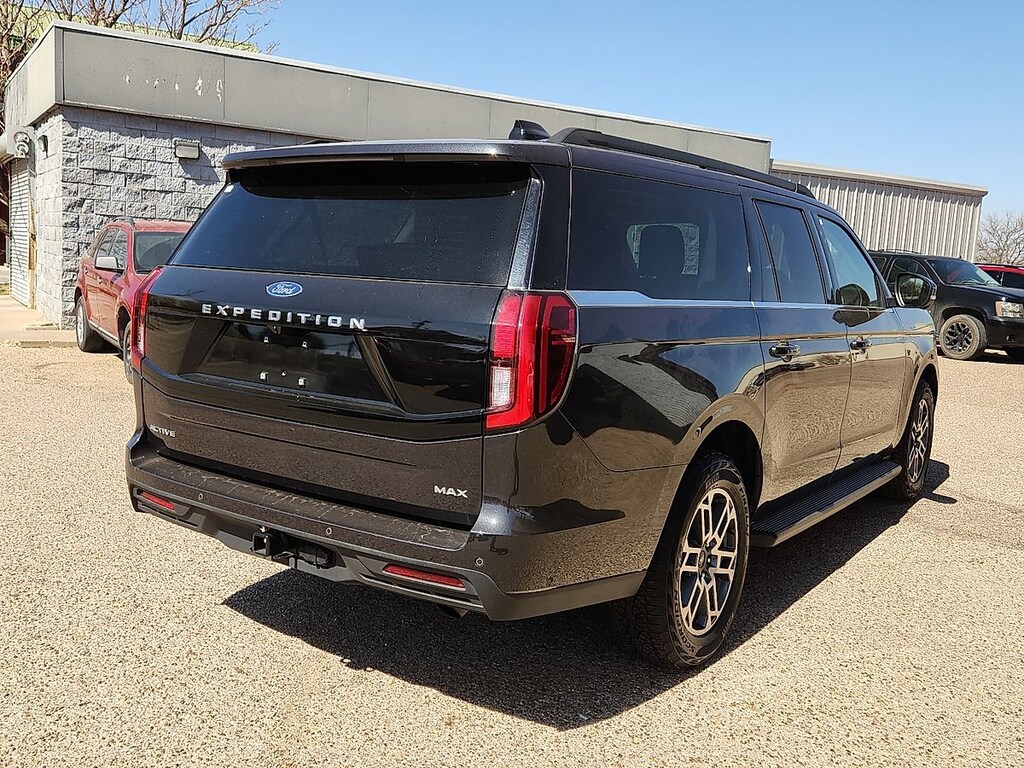 Used 2025 Ford Expedition Max Active SUV